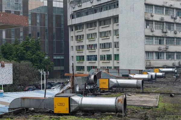 索菲亞酒店油煙凈化器安裝案例圖三 索菲亞酒店油煙凈化器安裝案例圖三